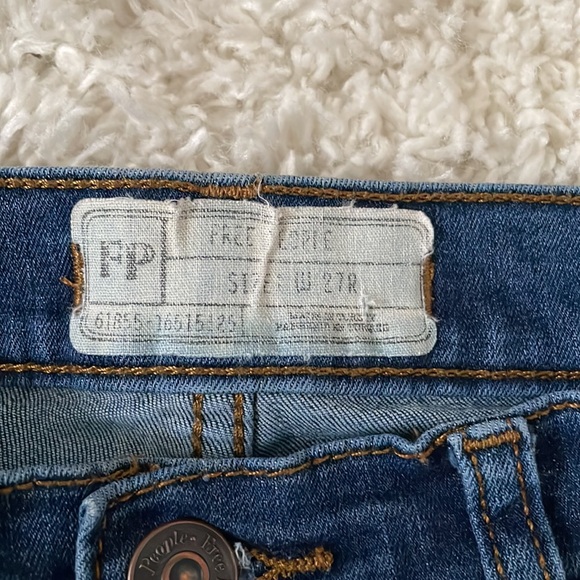 Free People Busted Knee Skinny Jeans - Picture 3 of 4